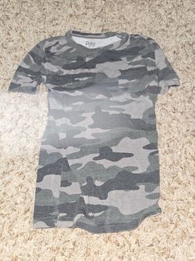 Little Sleepies Camouflage Short Sleeve Tee in Green and Gray